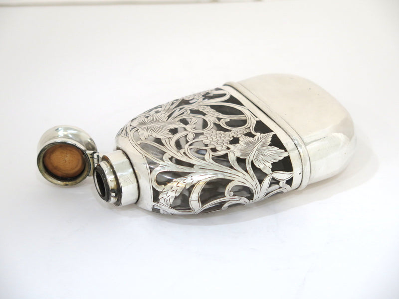 5 5/8" Sterling Silver Glass Antique American Grapevine Flask w/ Detachable Cup