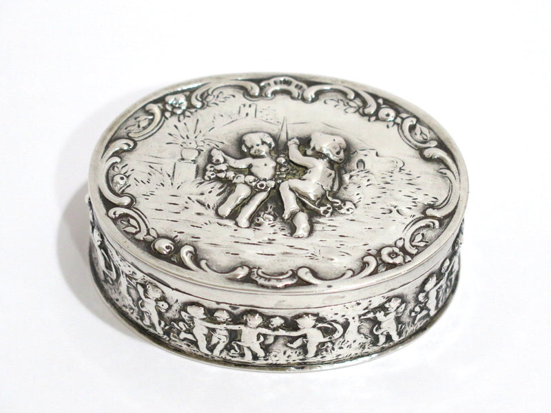 2 7/8 in - European Silver Antique German Two Cupids Snuff Box