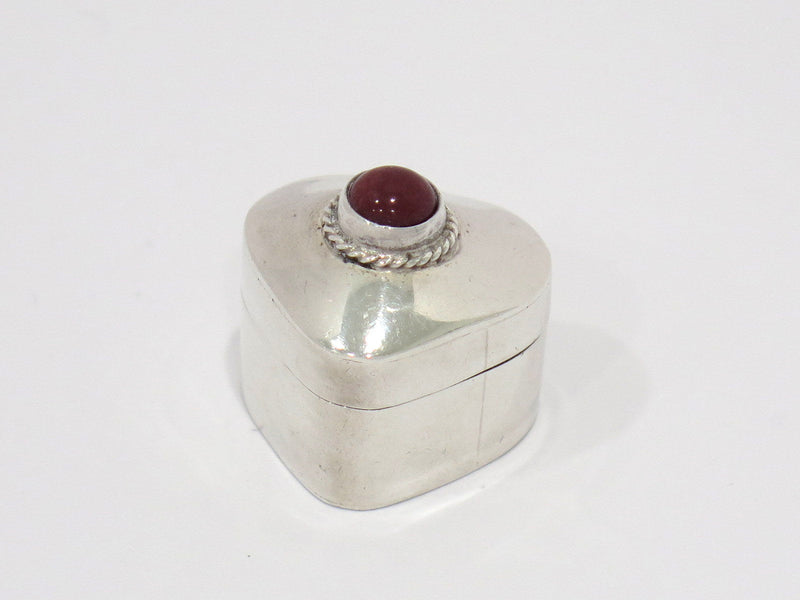 1 1/8 in - Sterling Silver Vintage Mexican Jasper Center Heart Pill Case