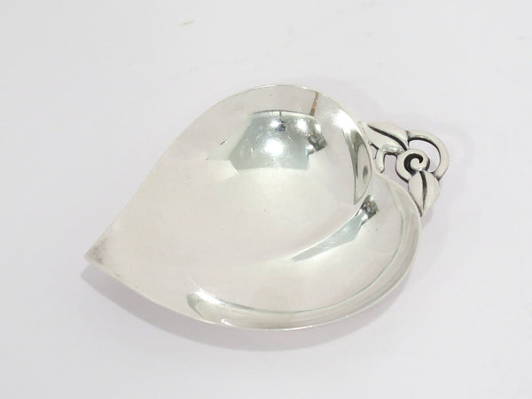 3.25 in - Sterling Silver Tiffany & Co. Antique Leaf-Shaped Candy Nut Dish