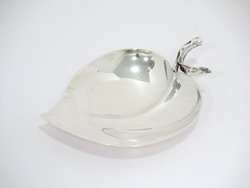 6 1/8 in - Sterling Silver Tiffany & Co. Antique Leaf-Shaped Candy Nut Dish