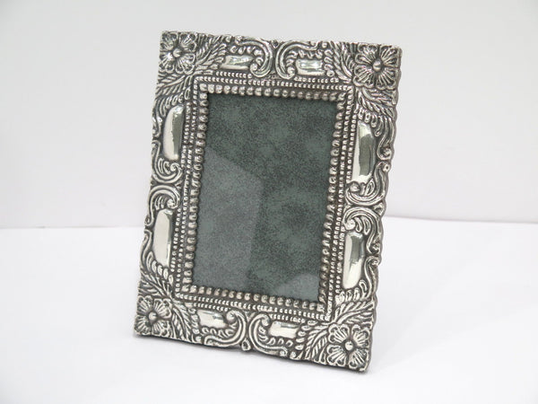8 x 6 3/8 in (internal: 5 7/8 x 4 in) Sterling Silver Vintage Fancy Photo Frame
