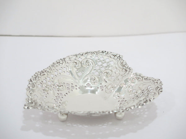 5 in Sterling Silver Gorham Antique Heart-Shaped Openwork Footed Candy Nut Dish