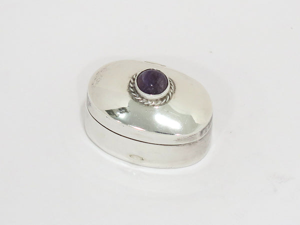 1 3/8 in - Sterling Silver Taxco Vintage Mexican Amethyst Center Oval Pill Box