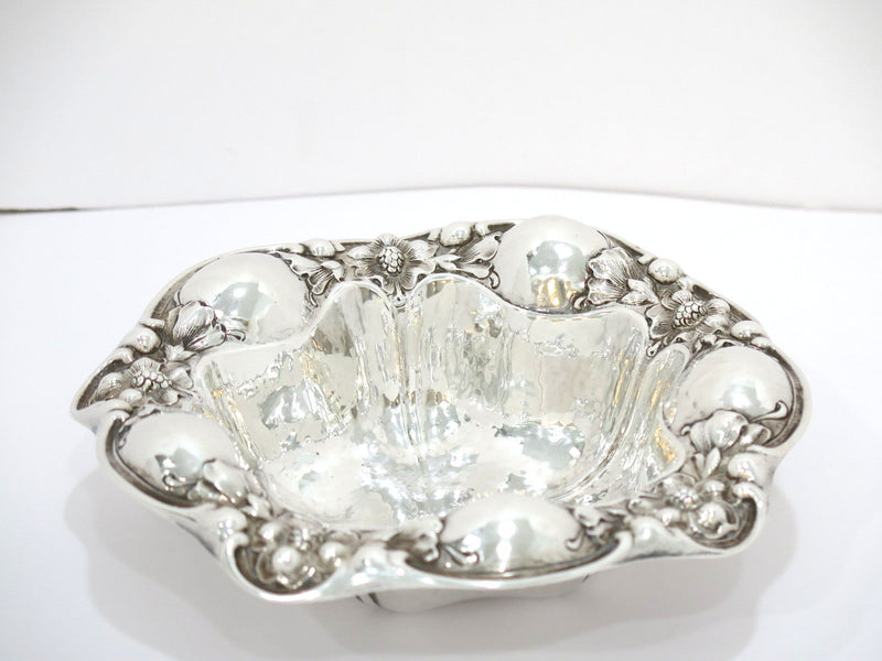 7 5/8 in - Sterling Silver Gorham Antique Floral Round Serving Bowl