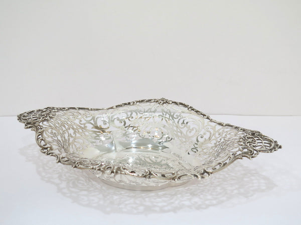 14 3/8 in - Sterling Silver Howard Sterling Co. Antique Oval Serving Basket