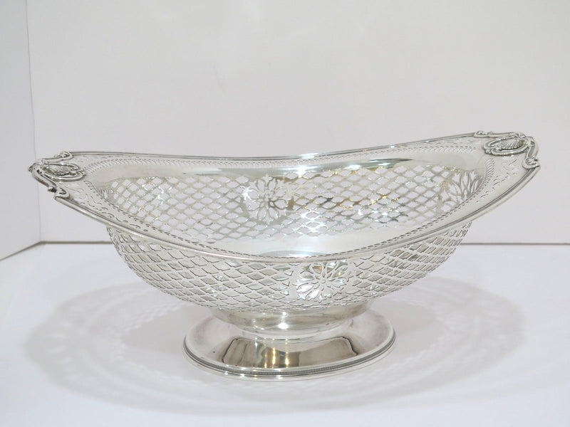 15 in Sterling Silver Gorham Antique Scallop Ornament Footed Oval Serving Basket