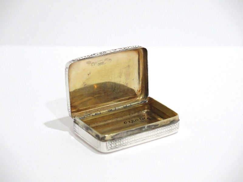 2 3/8 in - Sterling Silver Gilded Interior Antique English Snuff Box