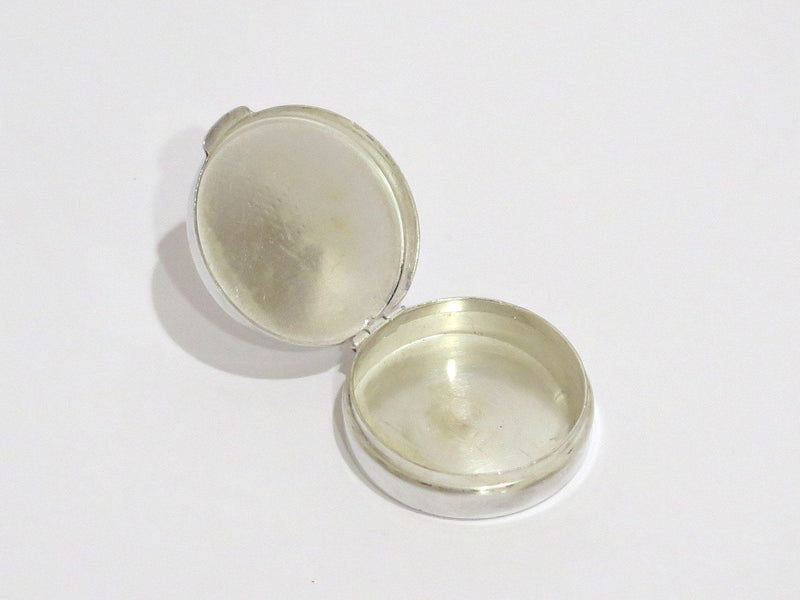 1 1/8 in - Sterling Silver Vintage Mesh Pattern Round Pill Case